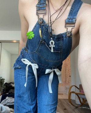 Hannah Alligood Photo #18