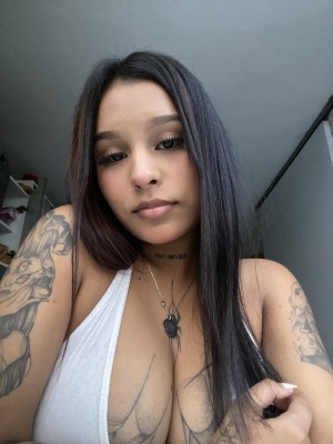 shalydaniela Photo #2