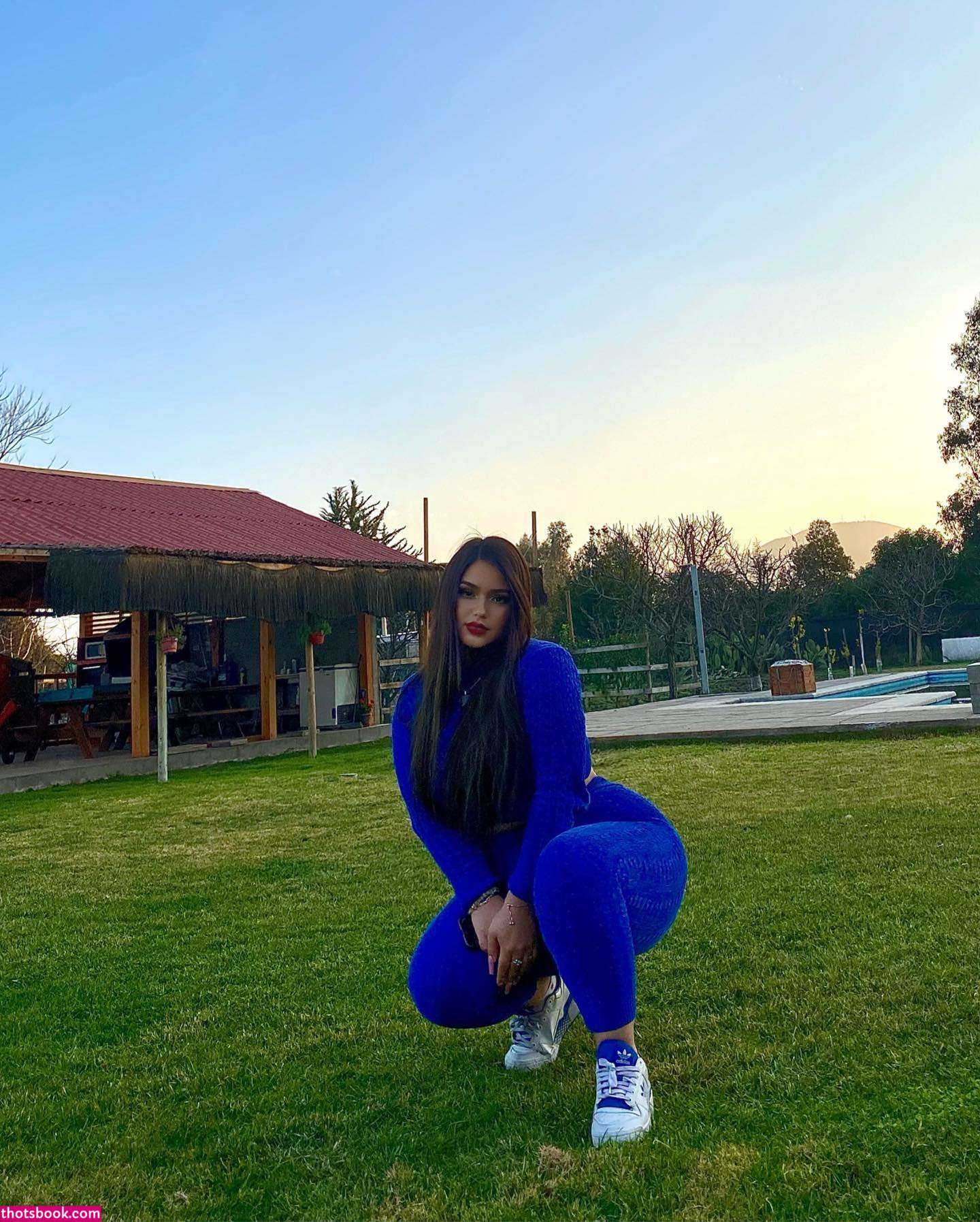 Vaisita Gellona Photo #3