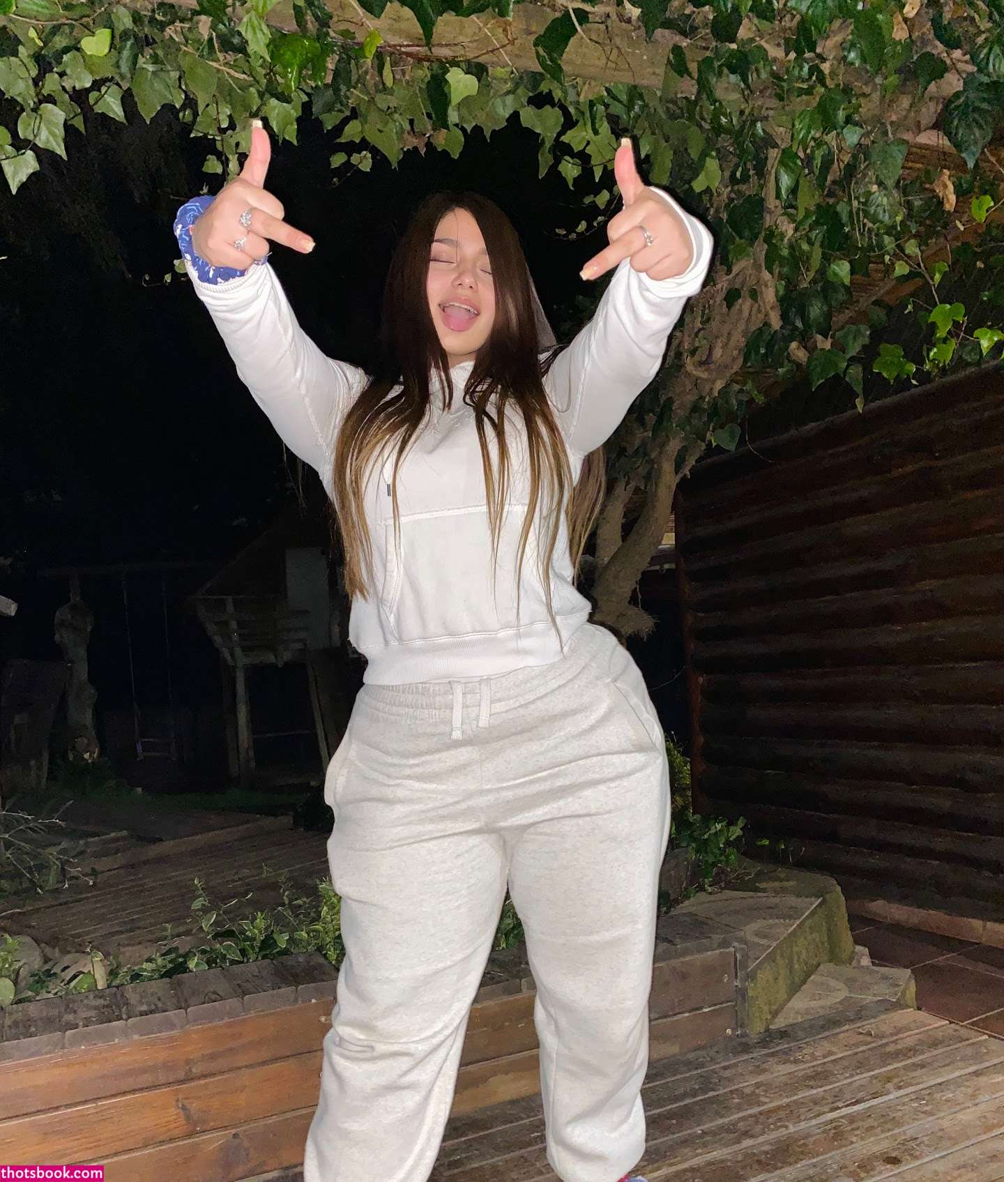 Vaisita Gellona Photo #22