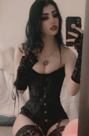 vampyr3wife Photo #46