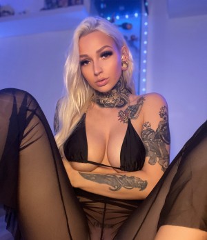 Bombenblondie Photo #4