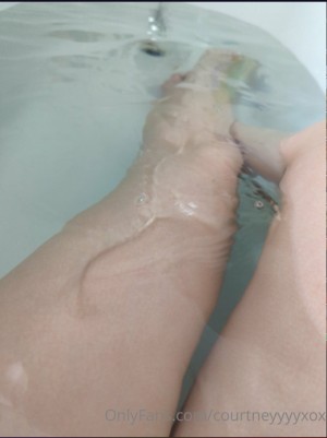 Courtneyyyyxox Photo #11
