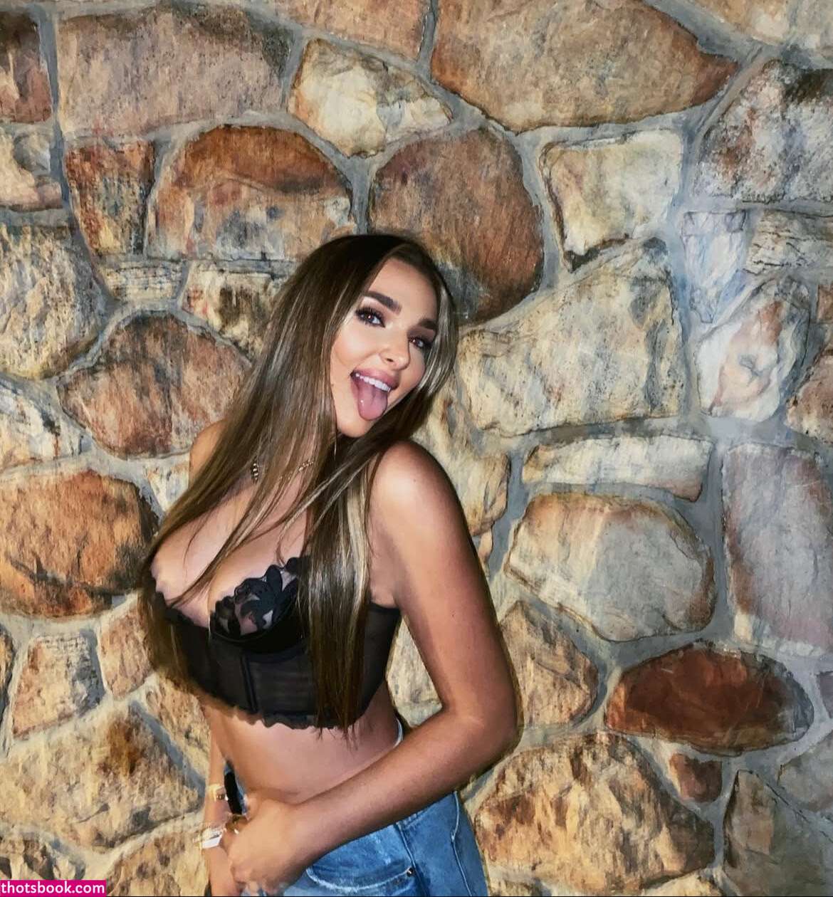 Kendall Vertes Photo #17