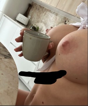 Stephanie Clerbois Photo #18