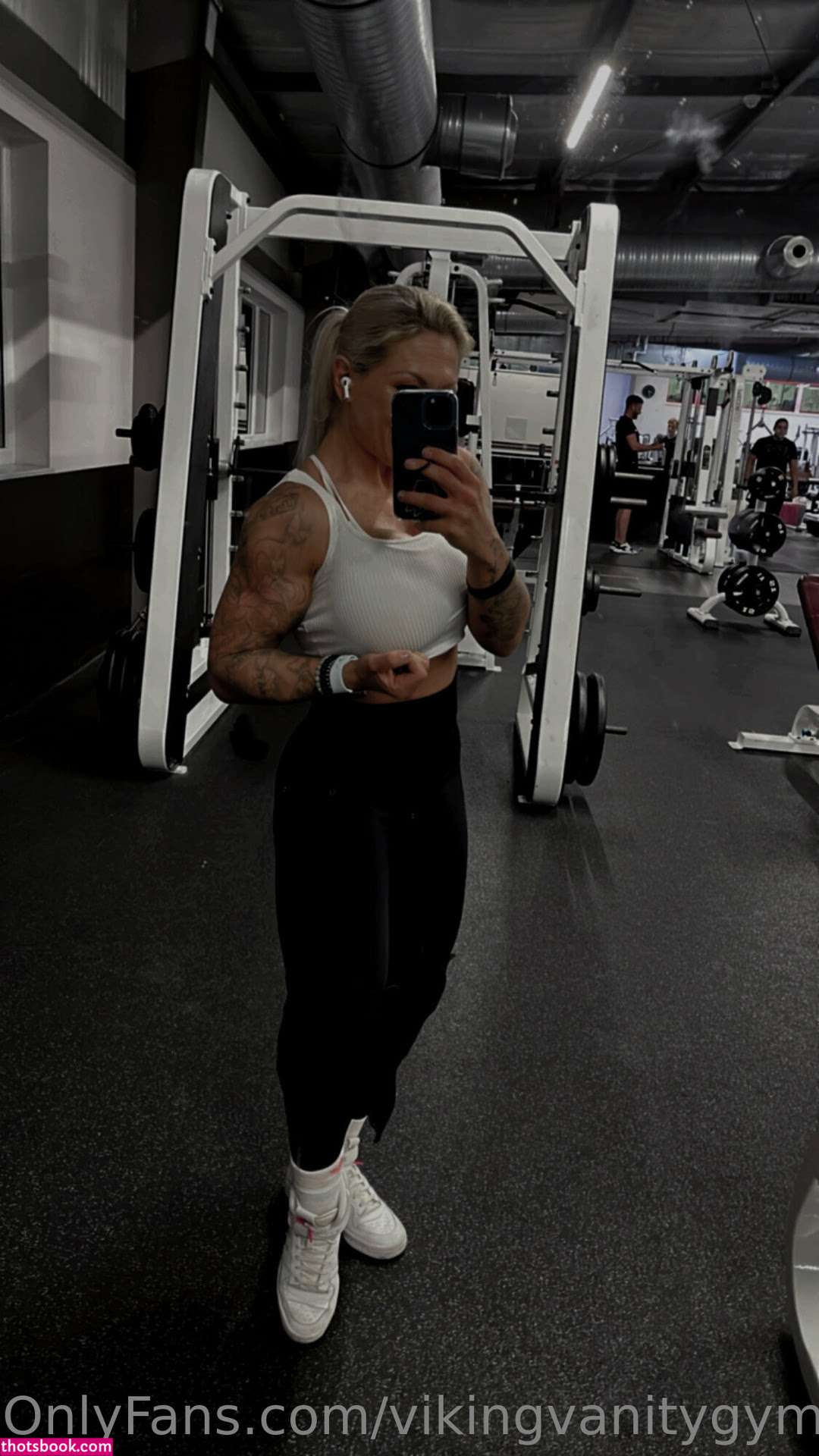 Viking Vanity Photo #11