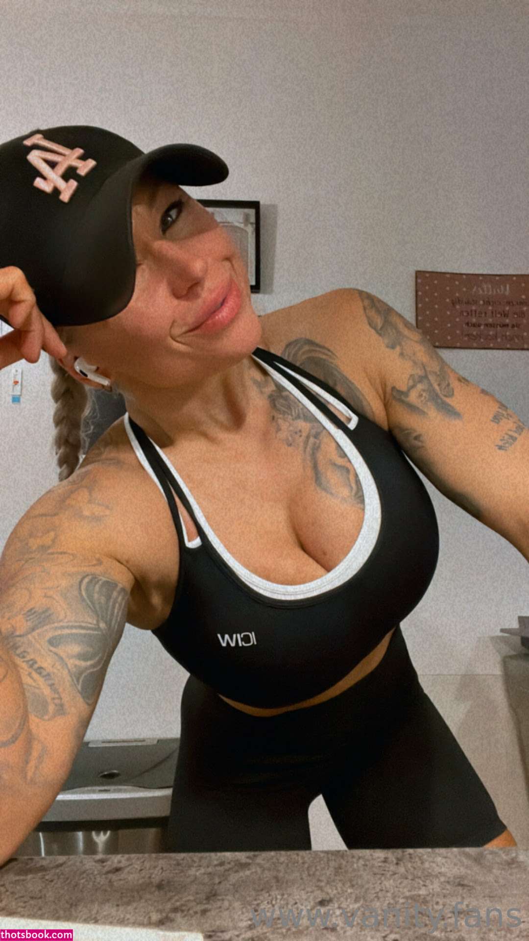 Viking Vanity Photo #28