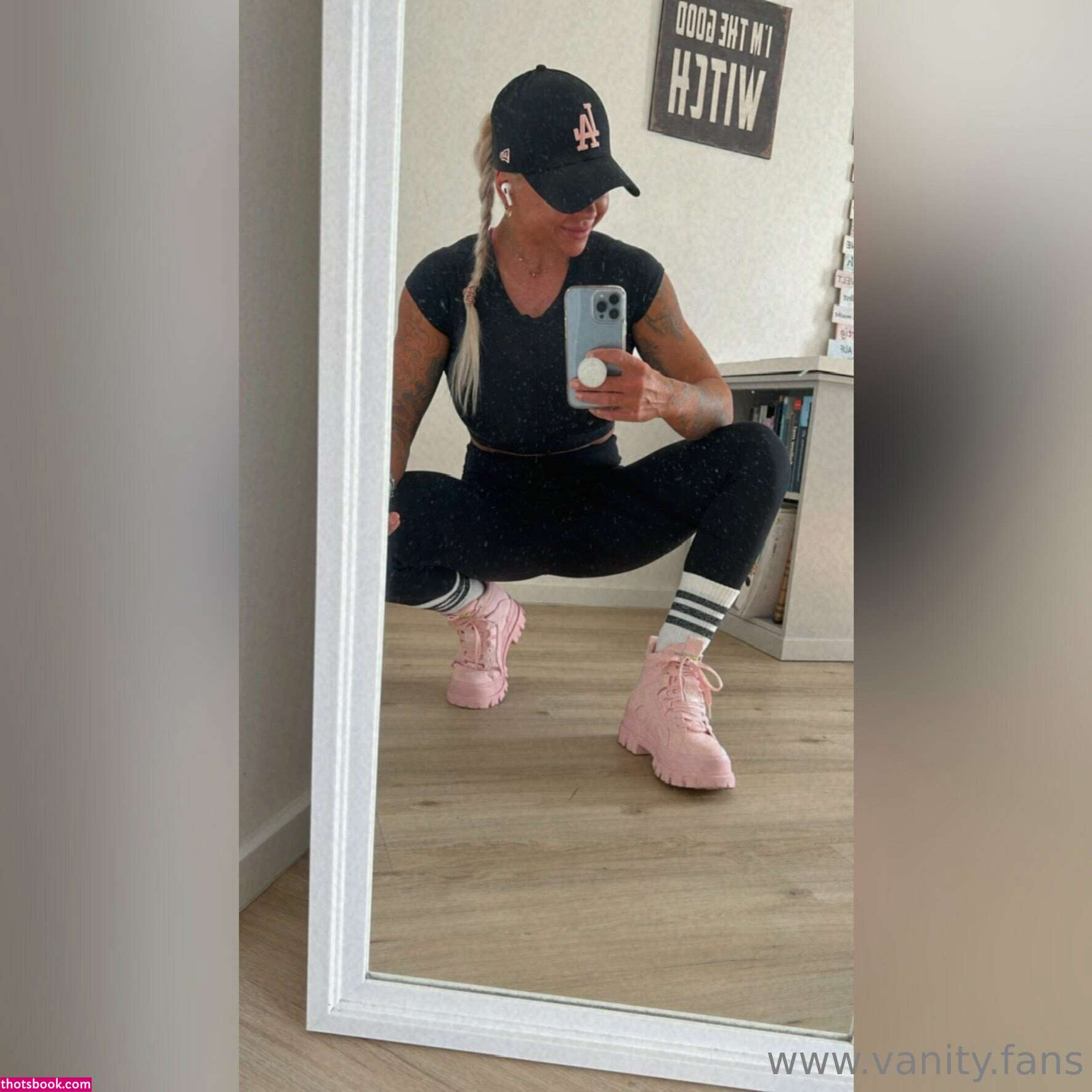 Viking Vanity Photo #43