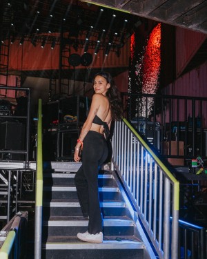 Court Ferris Photo #11