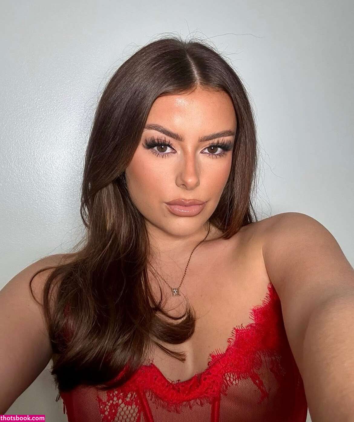 Fern Roberts Photo #38