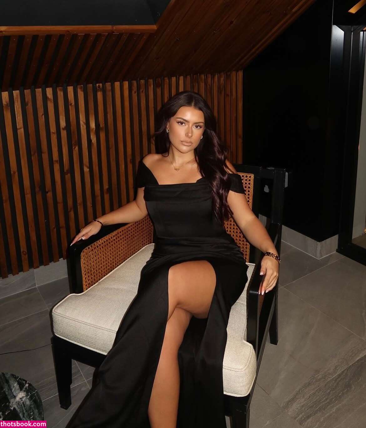 Fern Roberts Photo #41