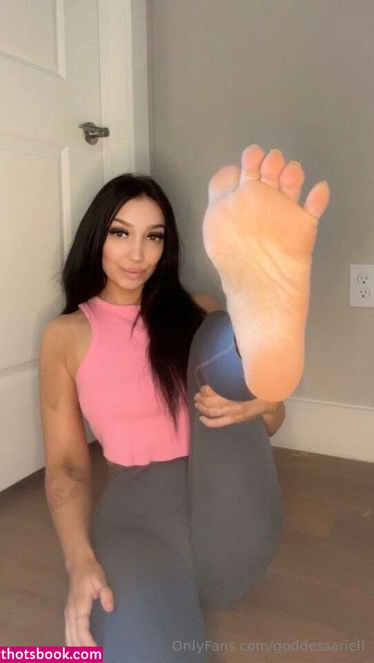 goddessariell Photo #11