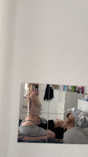 Louisaa Sec Photo #20