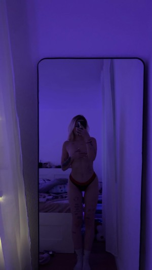 Louisaa Sec Photo #35