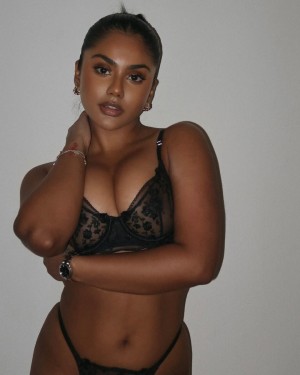 Shaniya Nisha Photo #6