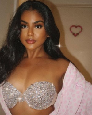 Shaniya Nisha Photo #12