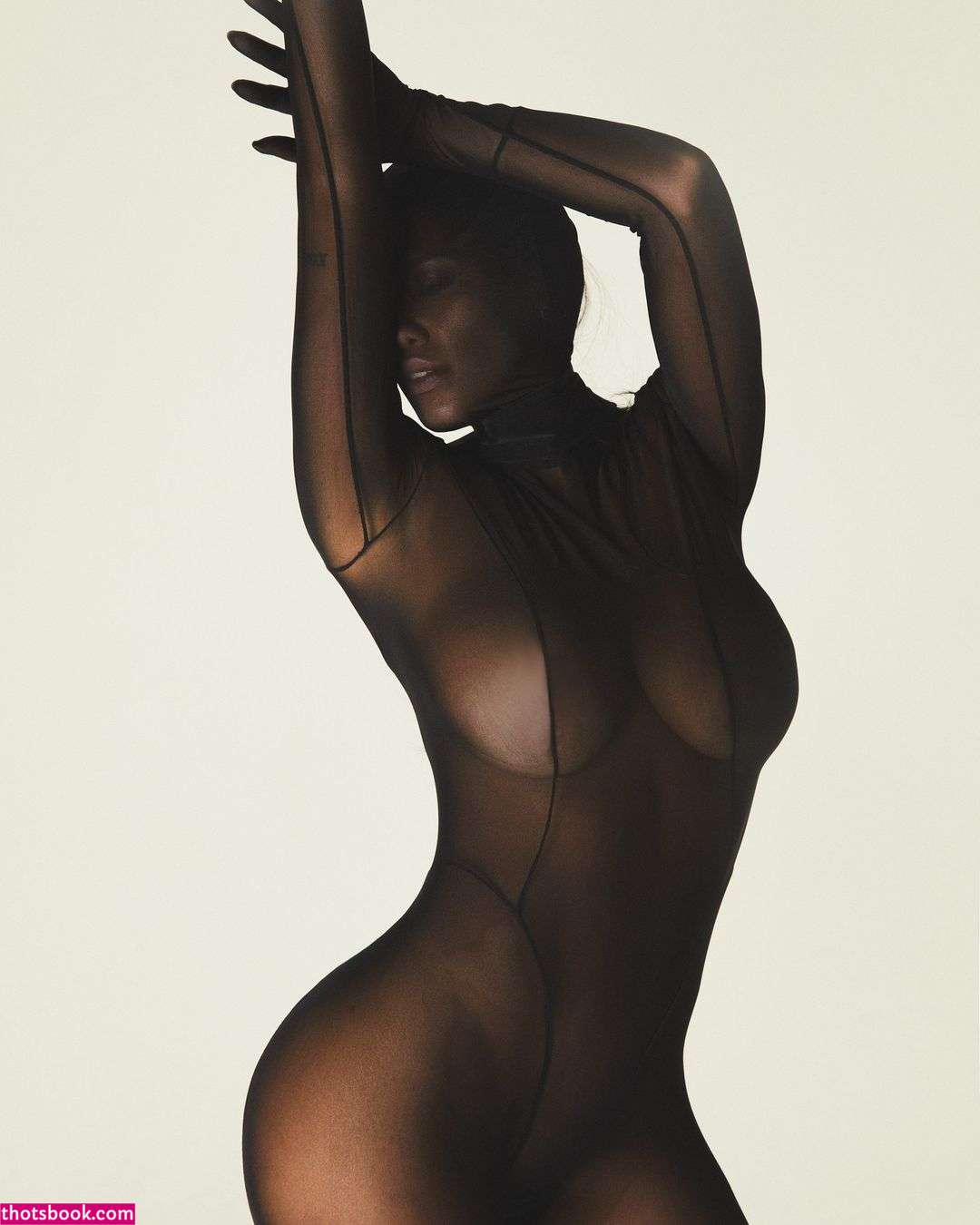 Valentina Rueda Photo #20