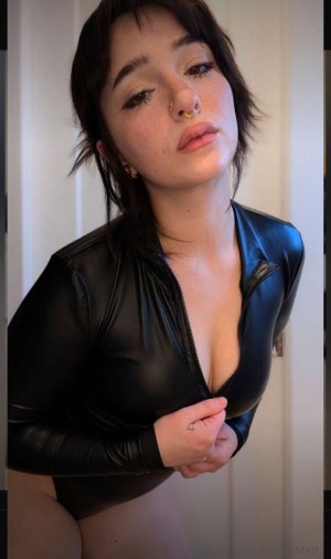 Winnygirl360 Photo #14