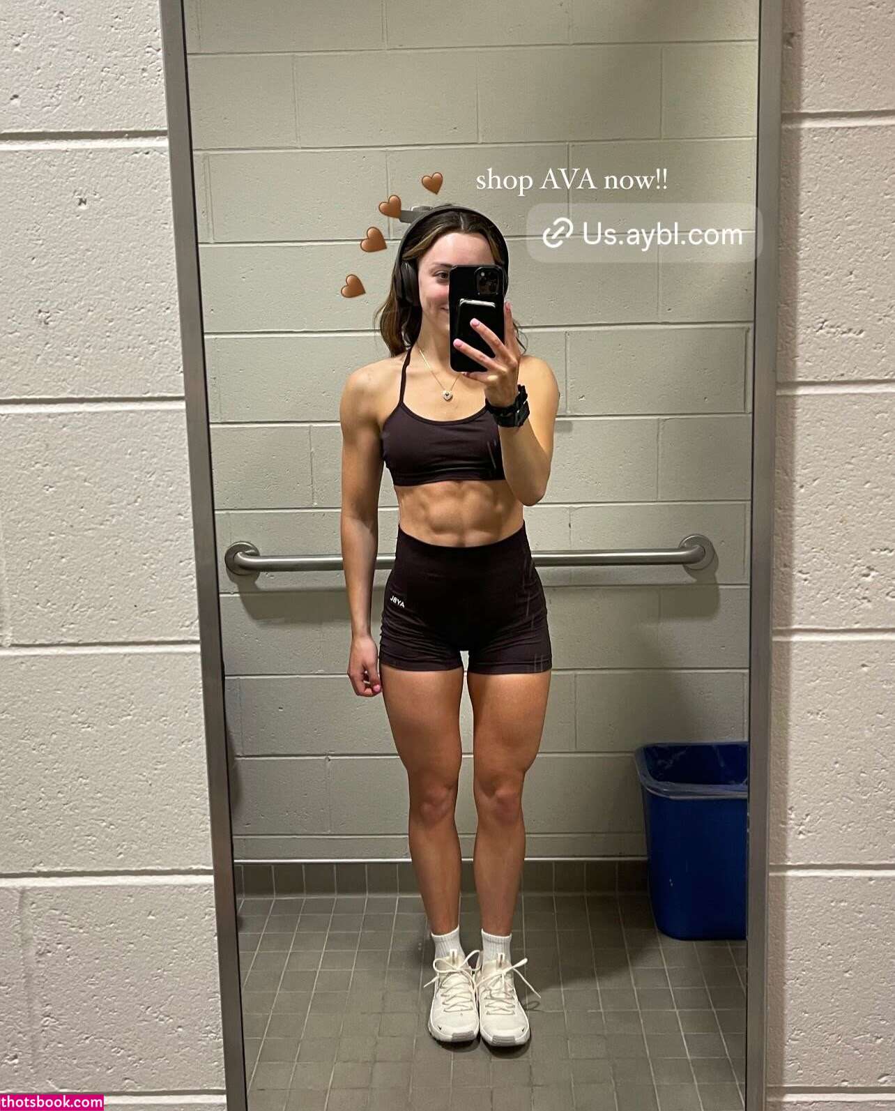 Ava Axelrod Photo #43