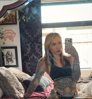 Emma Olofsson Photo #25