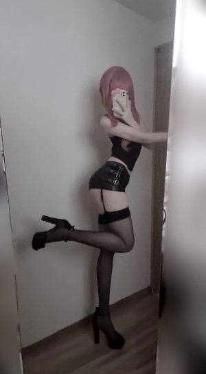 Loveyoukillyou Photo #24