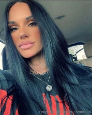 cherriezzontopp Photo #2