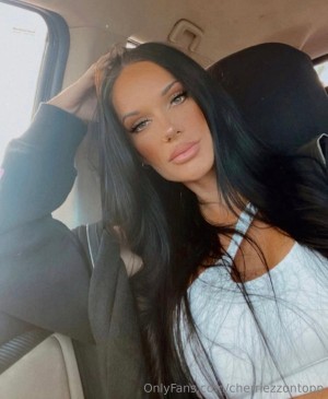 cherriezzontopp Photo #5