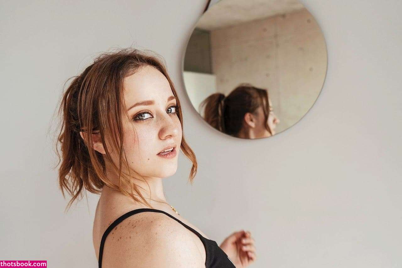 Danyela Benitez Photo #21