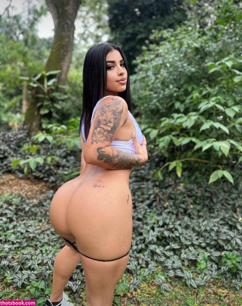 Issabelle 777 Photo #33