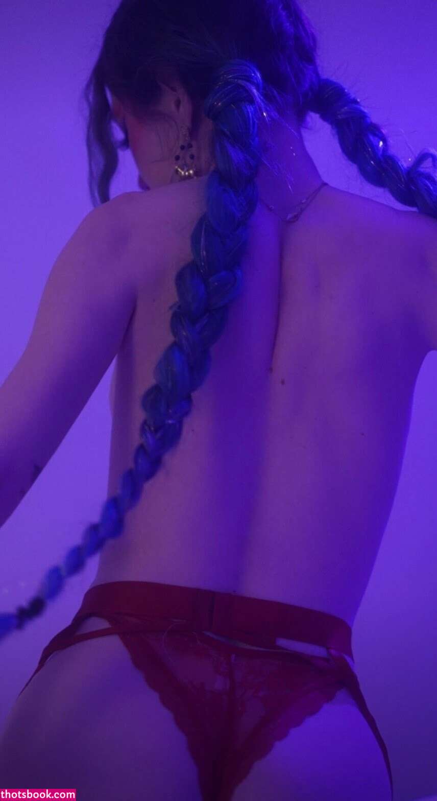 Karolinawhaley Photo #29