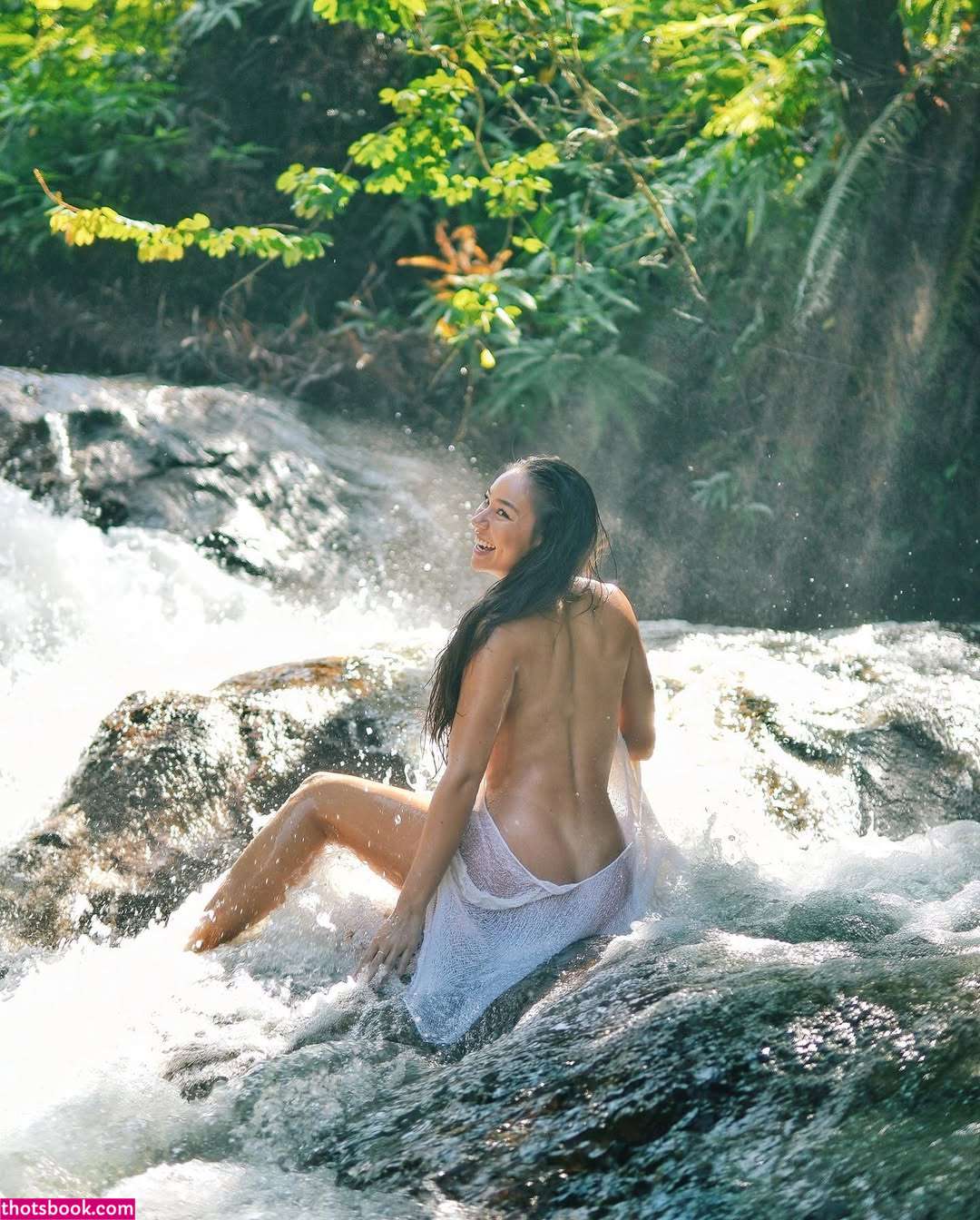 Lycia Calvet Photo #18