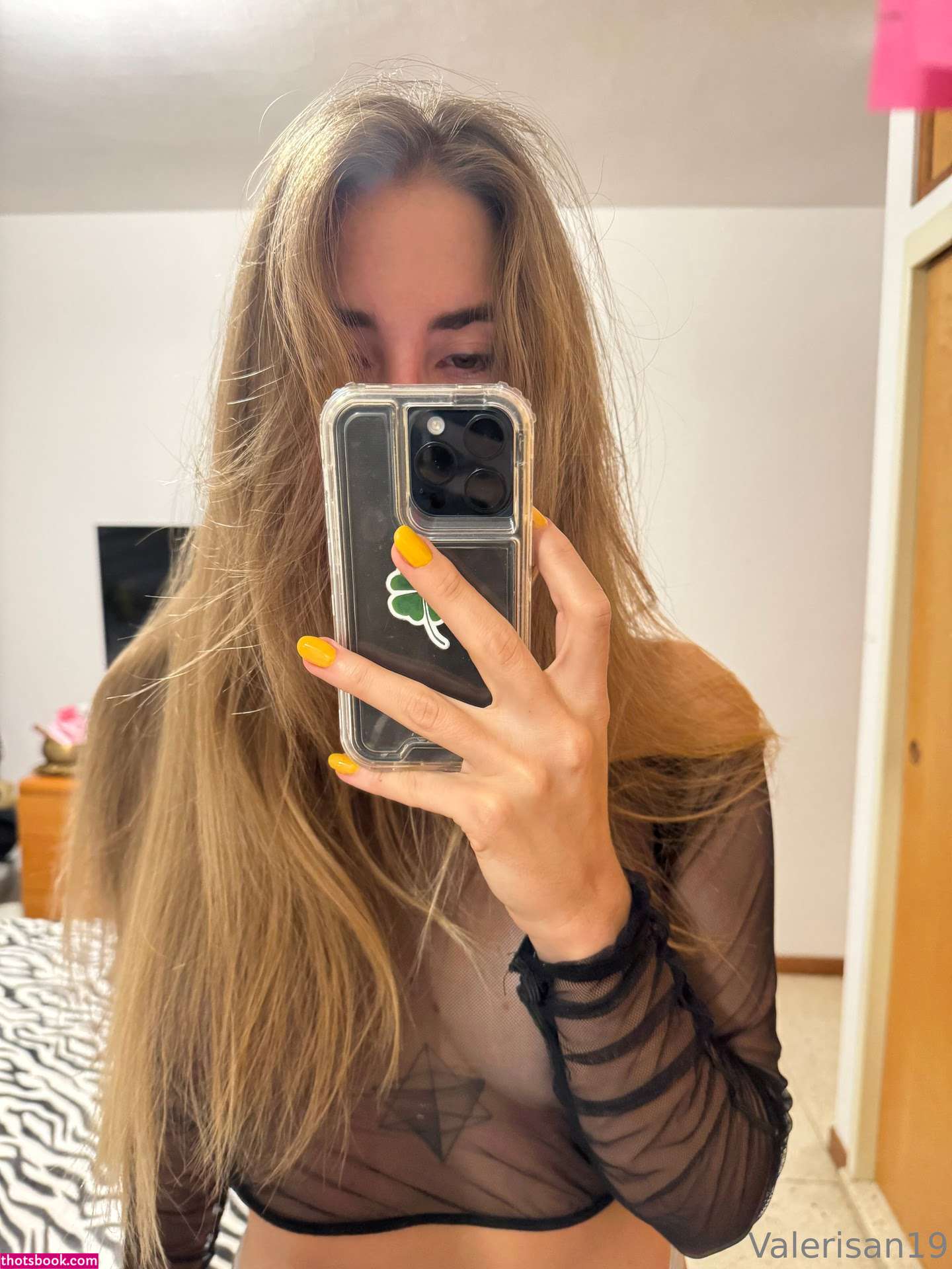 Valeria Santander Photo #28