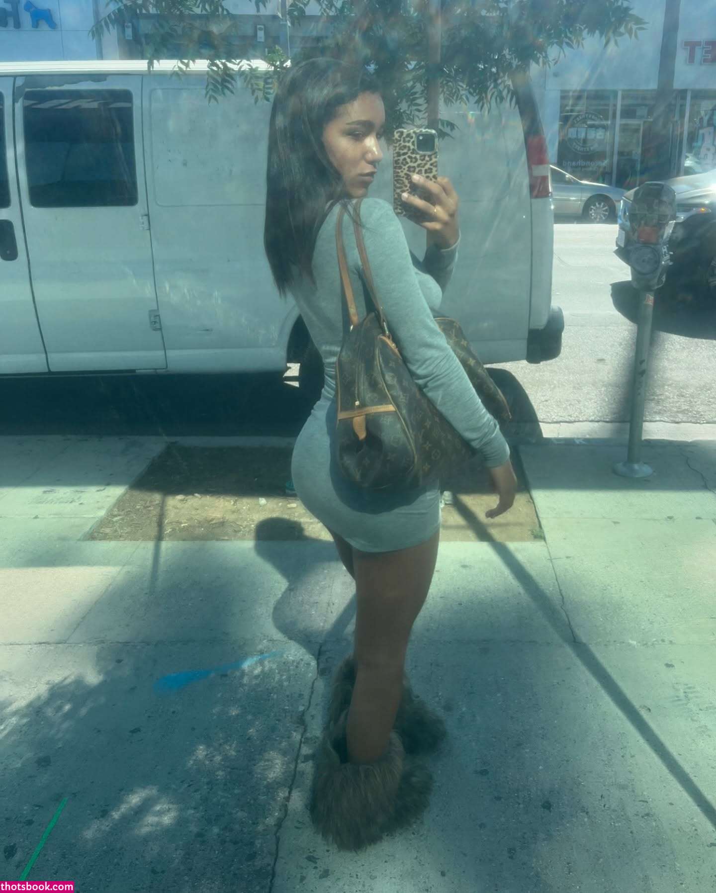 ashabivinss Photo #19