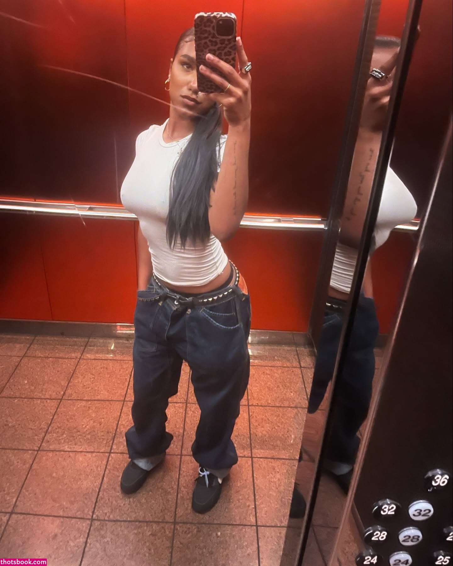 ashabivinss Photo #22