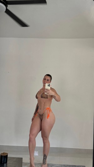 nicolecarluccii Photo #5