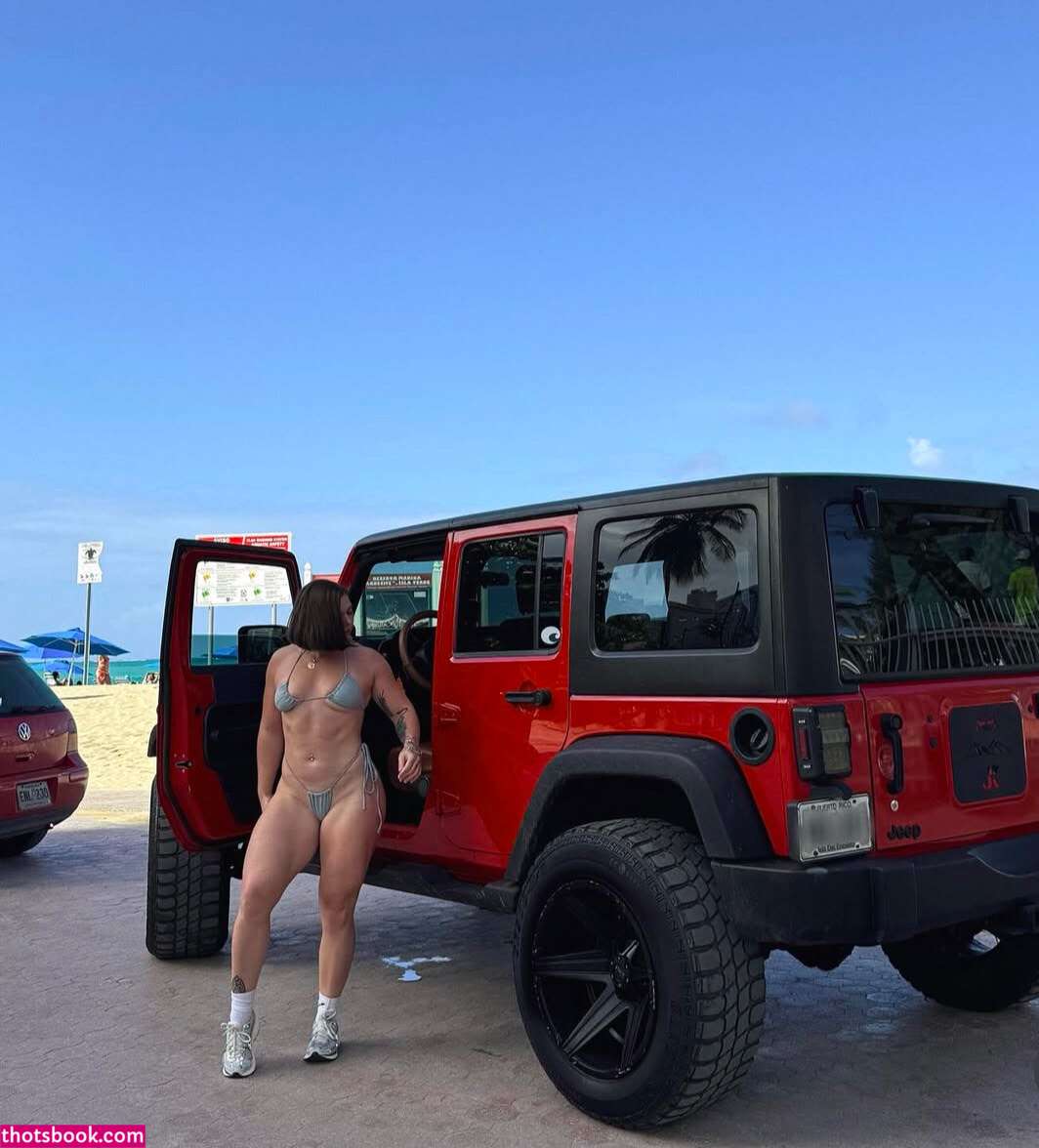 nicolecarluccii Photo #15