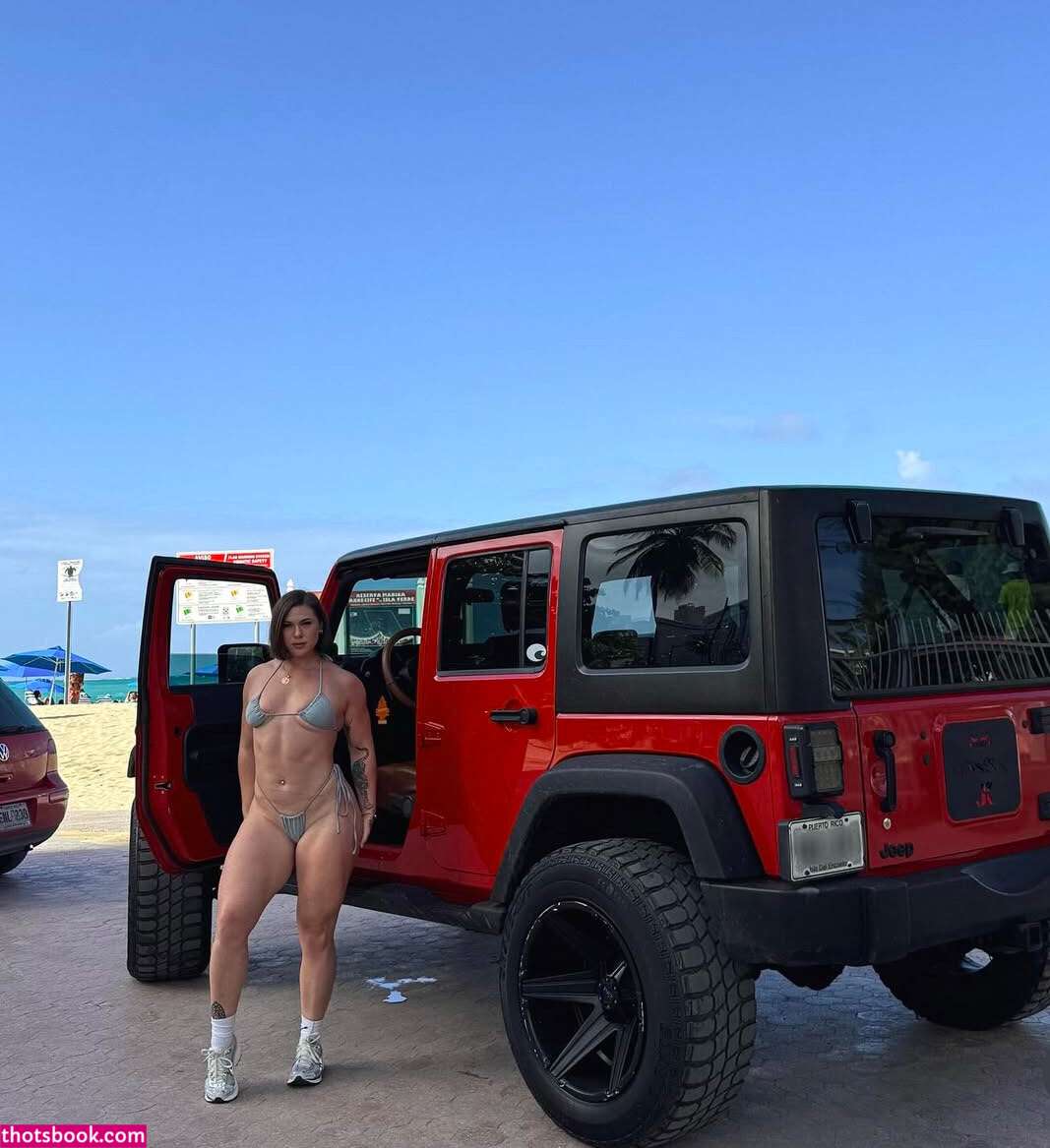 nicolecarluccii Photo #16