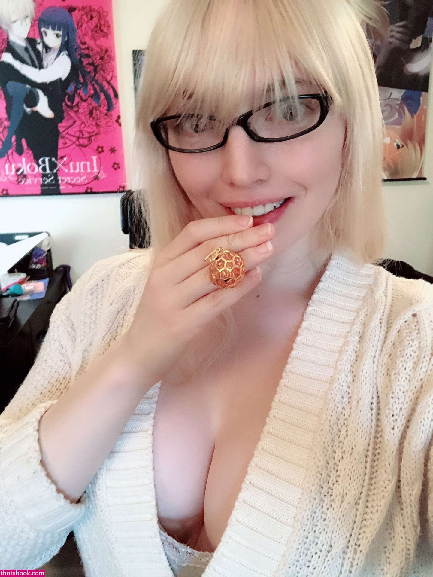 Sophicsheep Photo #2