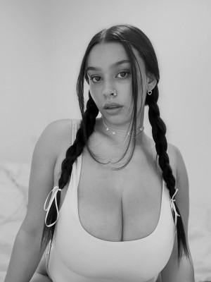 arabellaaaxoxo Photo #5