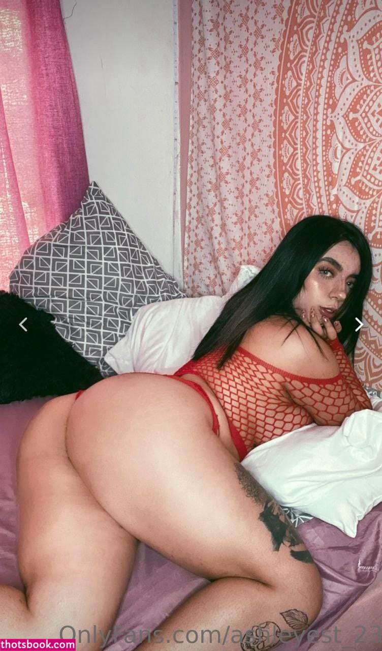 Ashley Estrada Photo #9