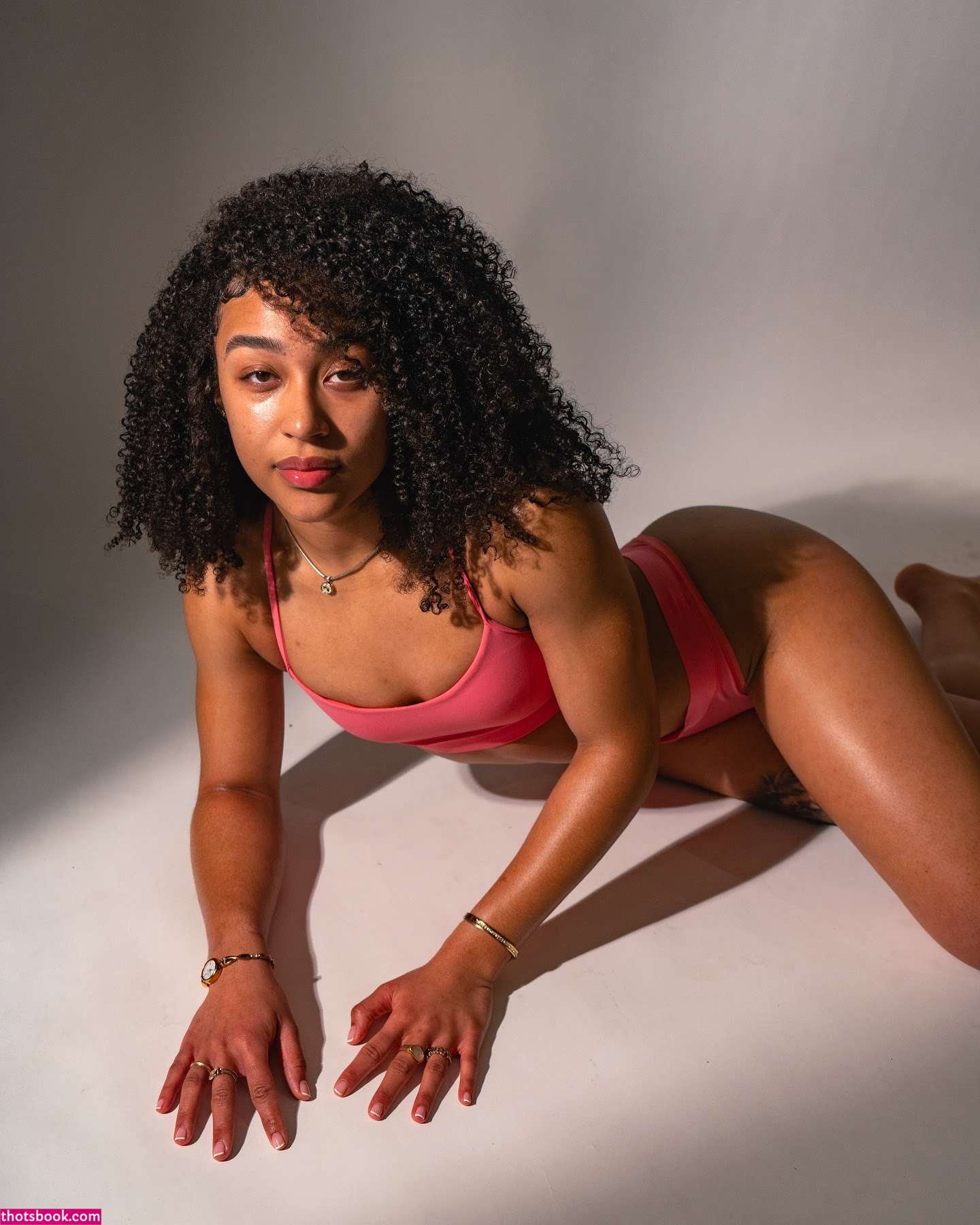 Ayri Renee Photo #16