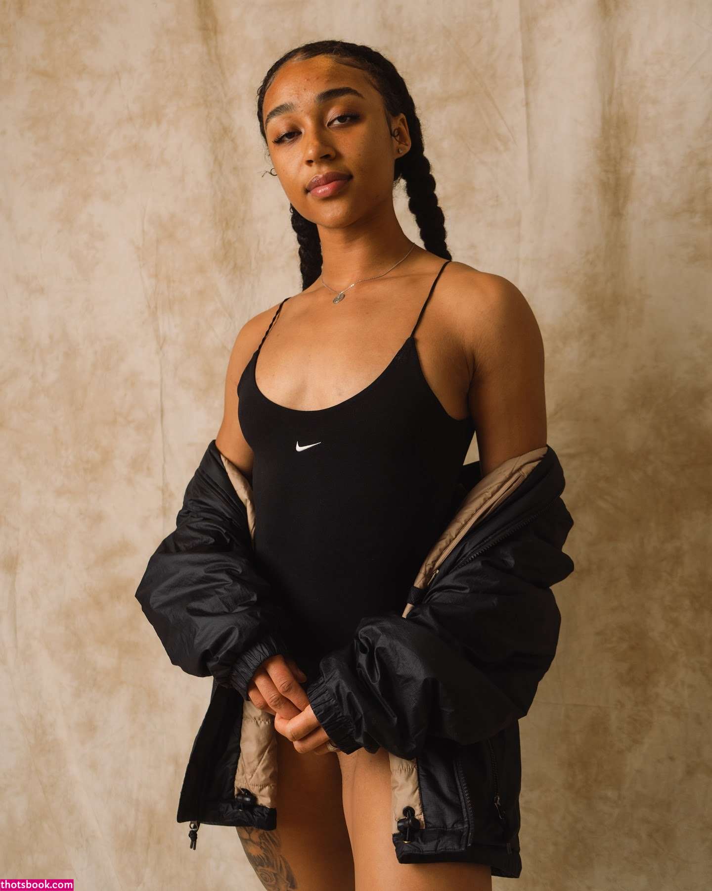 Ayri Renee Photo #19