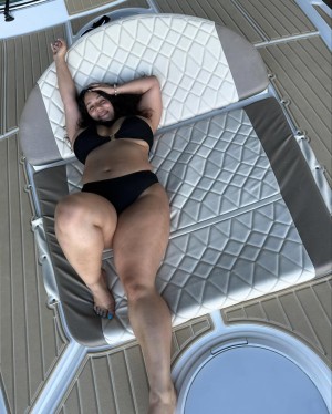 Cassandra Nicole Photo #18