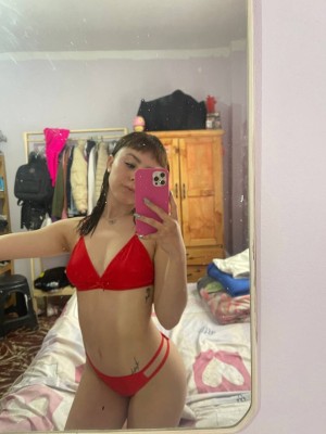 emilyescudero02 Photo #8