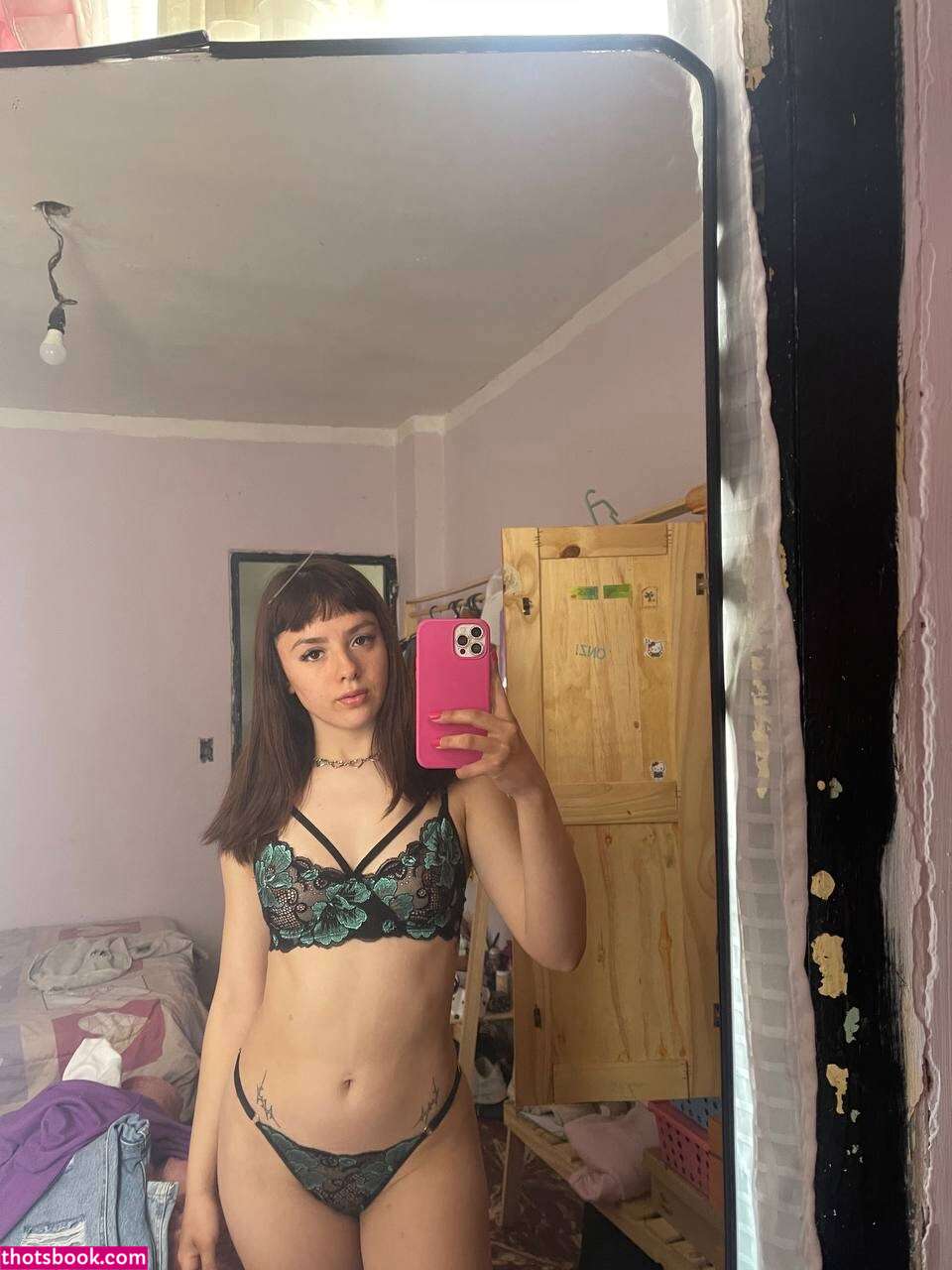 emilyescudero02 Photo #15