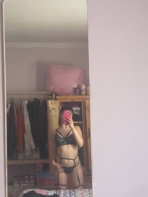 emilyescudero02 Photo #20