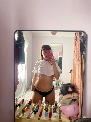 emilyescudero02 Photo #34