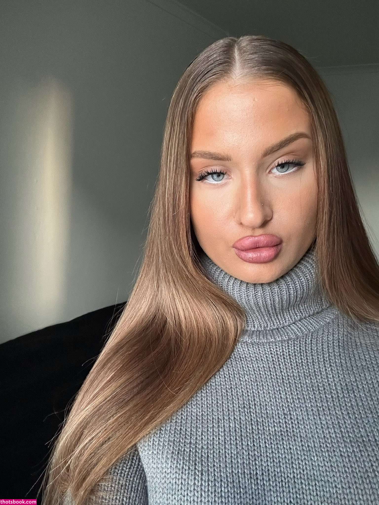 lithuanianprincess69 Photo #29