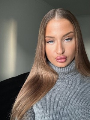 lithuanianprincess69 Photo #29