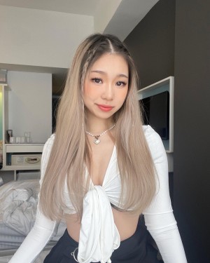 Anastasia Tong Photo #9